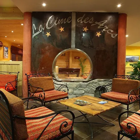 Des Neiges : La Cime Des Arcs Aparthotel 4*