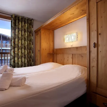 Des Neiges : La Cime Des Arcs 4*