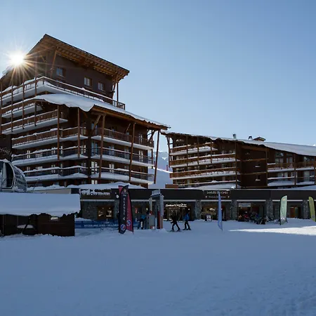 Des Neiges : La Cime Des Arcs 4*